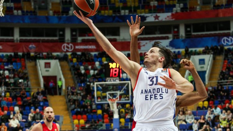 Eirolīgas mēneša MVP - "Anadolu Efes" rezerves spēlētājs Ertels