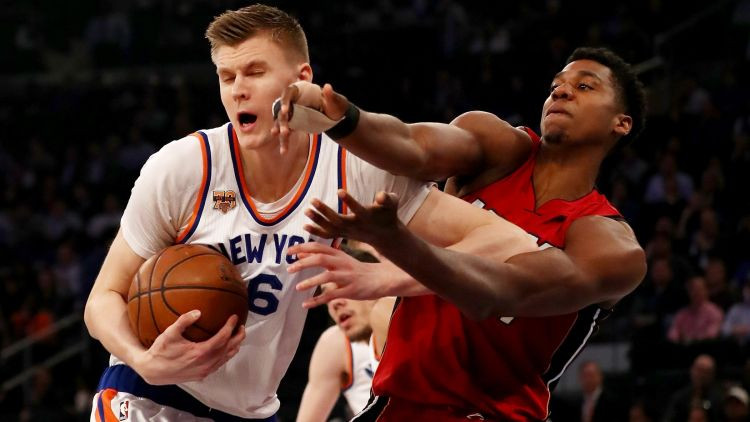 Porziņģim 20+8, "Knicks" zaudē teorētiskas izredzes iekļūt "play-off"