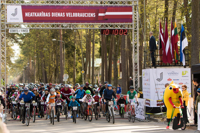 Aicina riteņbraucējus vienoties Neatkarības dienas velobraucienā