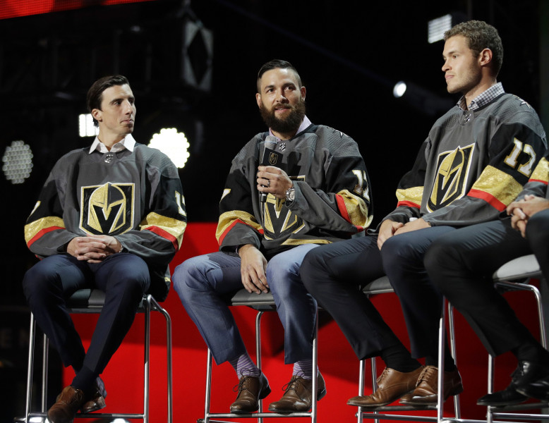 Vegasas ''Golden Knights'' izvēlējusies sastāvu, komandā arī Flerī un Nīls