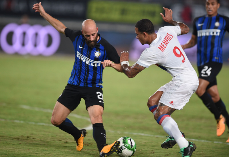 ''Inter'' pārbaudes spēlē ar minimālu pārsvaru pieveic ''Lyon''
