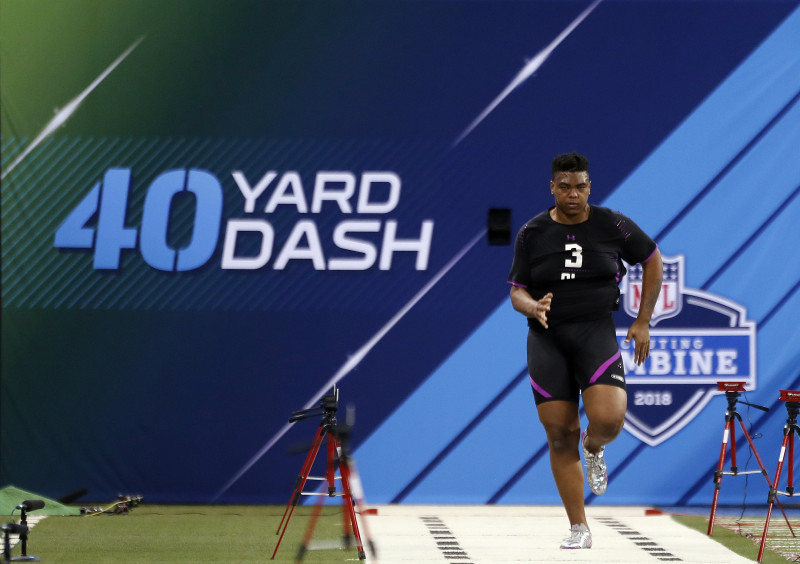 NFL drafta pirmās kārtas kandidāts izgāžas fiziskajos testos