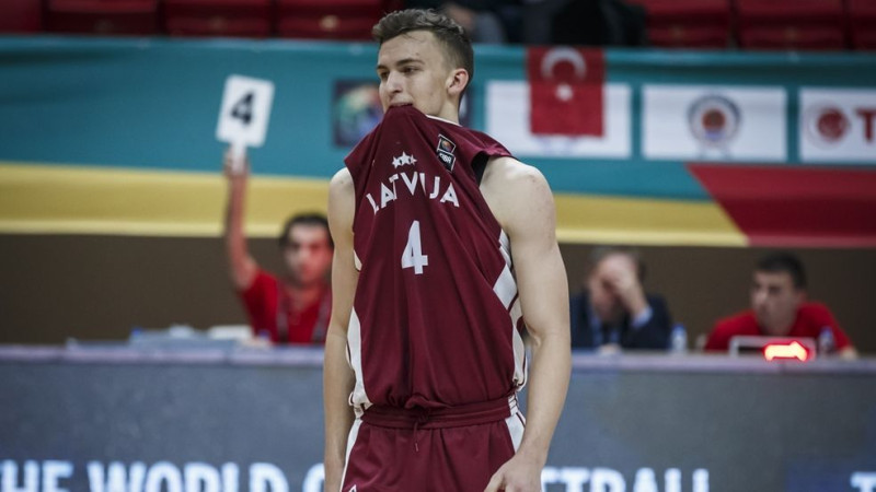 Pastiprinātā U20 basketbola izlase arī otrajā pārbaudes spēlē zaudē Krievijai