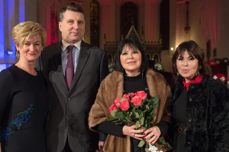 Inese Galante un izcili Latvijas mūziķi gatavo Ziemassvētku koncertu Doma baznīcā