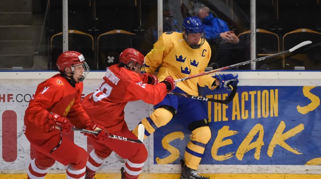 Cīņa par pasaules U18 čempionāta zeltu: mājiniece Zviedrija pret Krieviju