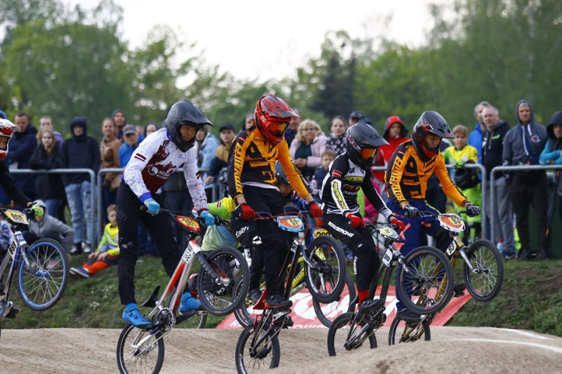 Ar jaunu dalībnieku rekordu Jelgavā sākusies ''SMScredit.lv BMX čempionāta'' sezona