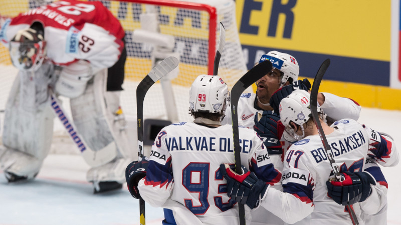 Bullam "hat-trick", Norvēģija divreiz izlaiž pārsvaru, taču beigās pārspēj Austriju