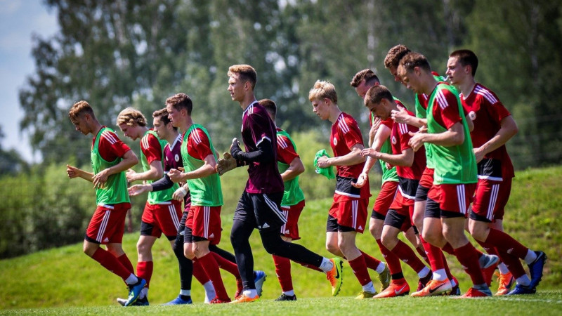 Jaunieši turpina priecēt: U21 izlase pārbaudes spēlē ar 2:0 pārspēj Lietuvu