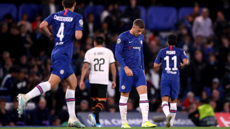 "Chelsea" savā laukumā piekāpjas "Valencia", "Ajax" sāk droši
