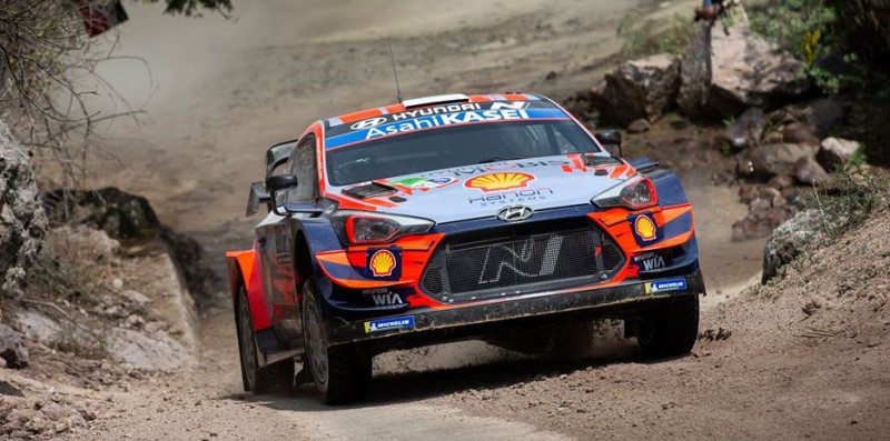 Noivils kļūst par Meksikas WRC rallija līderi