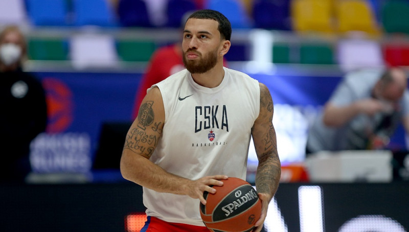 Džeimss diskvalificēts pēc incidenta ģērbtuvē, CSKA lems par risinājumu