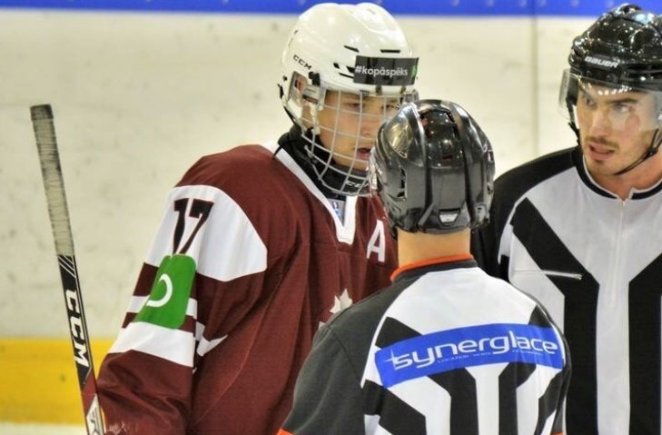 Latvijas U18 hokeja izlases treniņnometni papildinājuši seši spēlētāji