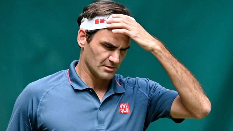 Ožē-Aliasims Hallē uzvar 10-kārtējo čempionu Federeru