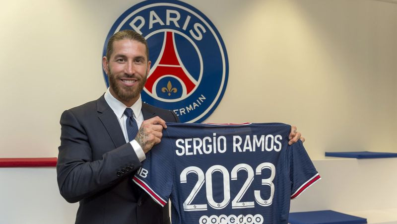 PSG turpina krāt zvaigznes - divu gadu līgums ar Ramosu