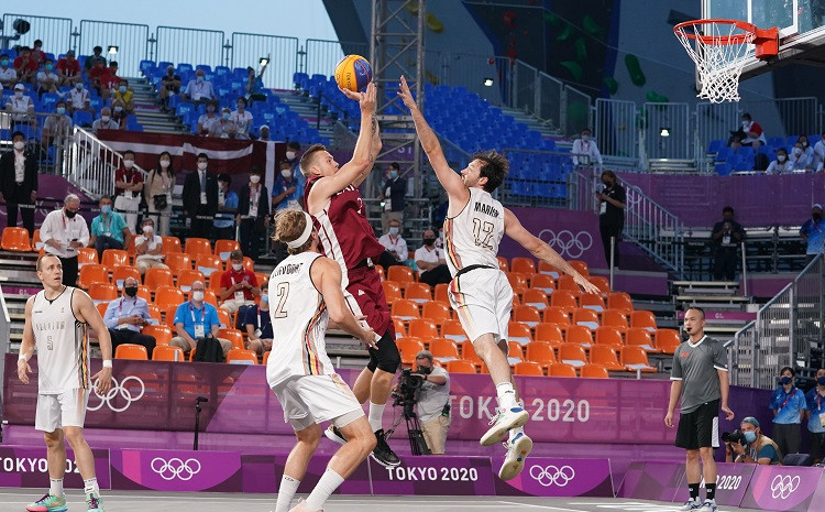 Latvijas 3x3 basketbola izlase spēlēs Tokijas olimpisko spēļu finālā