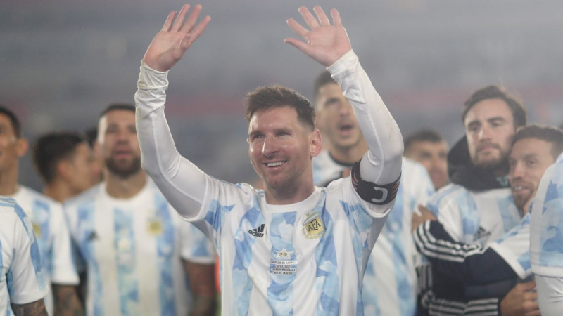 Mesi pārspēj leģendārā Pelē rekordu, Argentīna un Brazīlija tuvojas Katarai