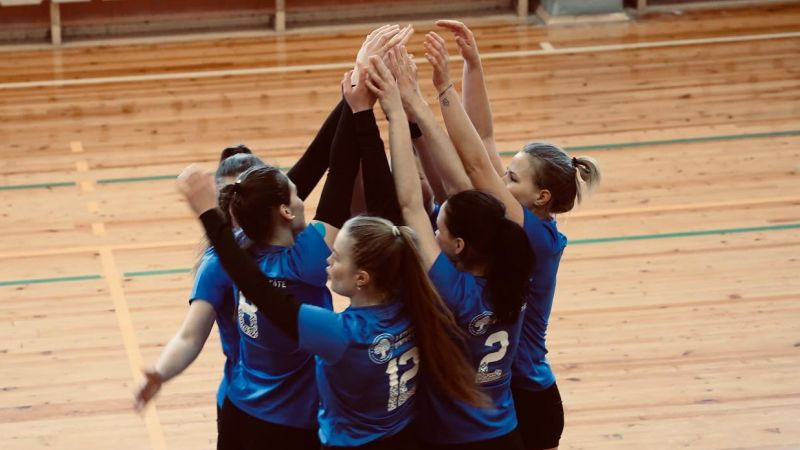 LU volejbolistes nodrošina vietu Latvijas čempionāta pusfinālā