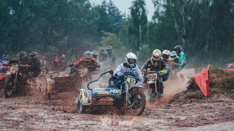 Dobeles dubļos aizvadīts Latvijas motokrosa čempionāta otrais posms