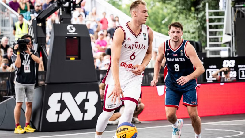 Latvijas basketbolisti bezspēcīgi pret frančiem, noslēdzot dalību Eiropas kausā