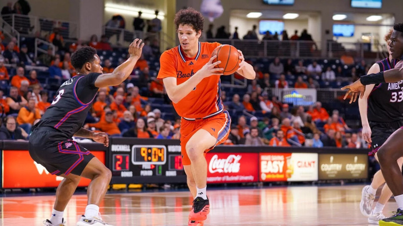 Noa Viljamsonam kārtējais double-double koledžu basketbolā