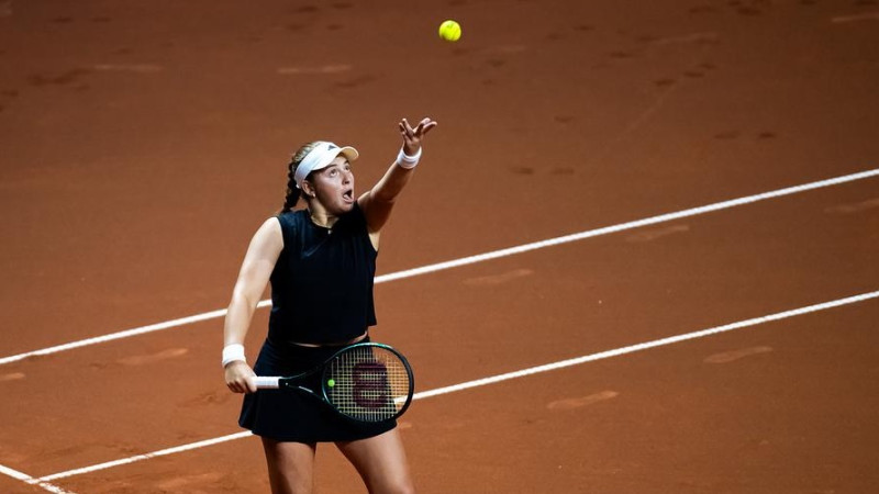 Ostapenko mērķēs uz Romas 1/8 finālu