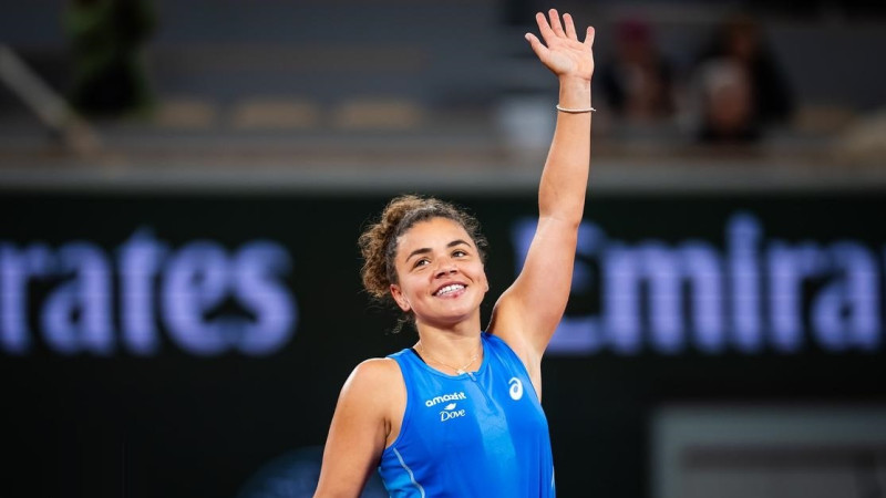 Paolīni izrāpjas no bedres un iesoļo Meridas "WTA 500" pusfinālā