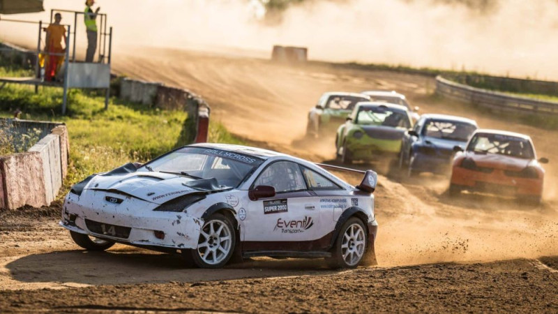 Karsta rallijkrosa nedēļas nogale Mūsā - poļu sportisti sajūsmā par trasi, spraigas cīņas visās klasēs