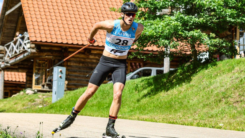 Madonietim Vīgantam uzvara Pasaules kausā, arkādietim Skujiņam sudrabs pasaules junioru čempionātā rollerslēpošanā