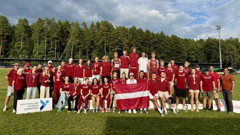 Jauns Latvijas rekords stafetē, 12 uzvaras - Latvijas juniori otrie Baltijas čempionātā vieglatlētikā
