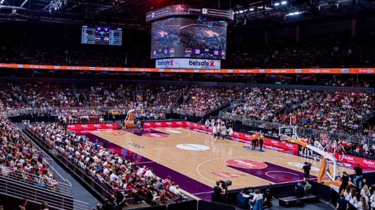 "Eurobasket 2025" dalībniekus Rīgā uzņems ar īpašām dāvanām, FIBA piever acis