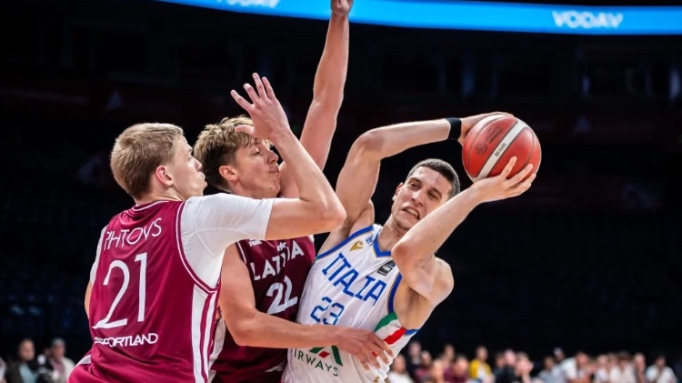 Latvijas U18 basketbolistiem bēdīgs sākums un zaudējums bronzas spēlē