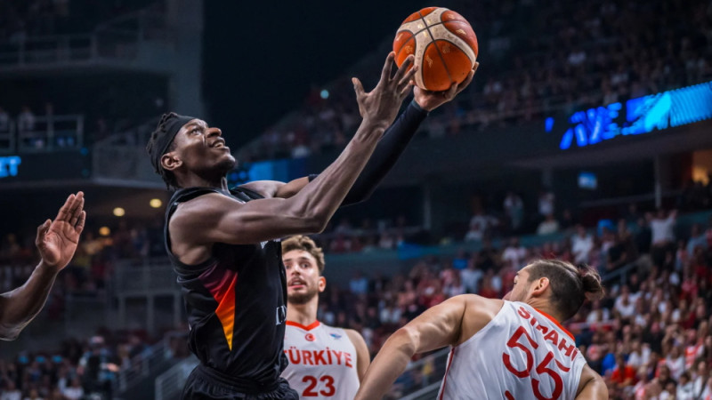 Aizraujošā finālā par Eiropas čempioniem Rīgā kļūst Vācijas basketbolisti