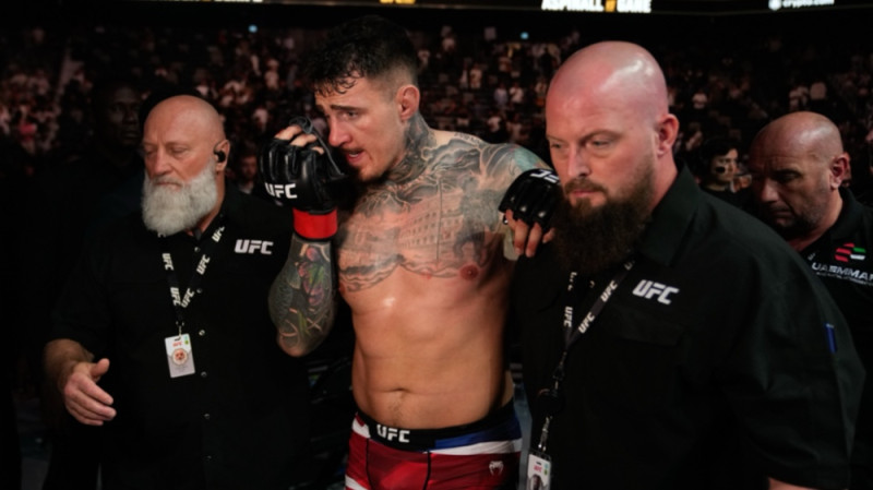 UFC titula cīņa noslēdzas ar iebakstīšanu acīs, izsvilpšanu un bez rezultāta
