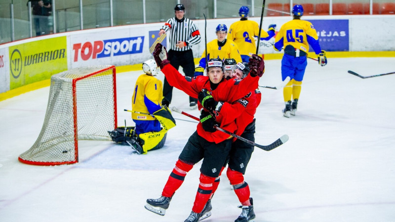 Eiropas Nāciju kauss: Lietuvas hokejisti pieveic ukraiņus, igauņi iemet astoņas ripas