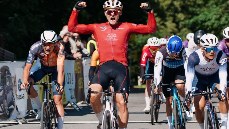 Belohvoščiks pievienojas pazīstamajai Vācijas komandai, Harkins atgriežas Francijā