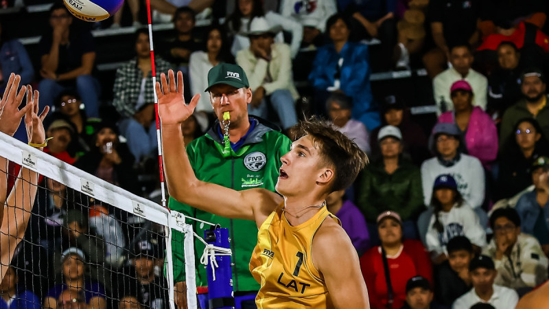 Auziņš/Puškundzis uzvar grupā un sasniedz Floridas 1/4 finālu