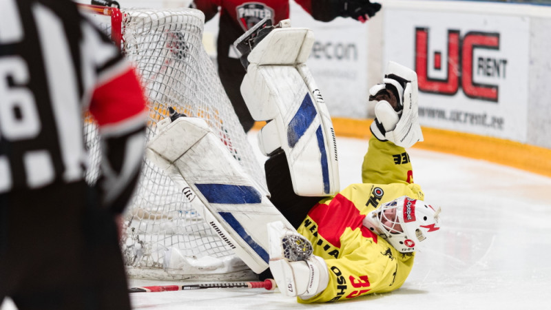 "Energija" vārtsarga cerības uz "sauso" uzvaru Tallinā izplēn pēdējās desmit minūtēs