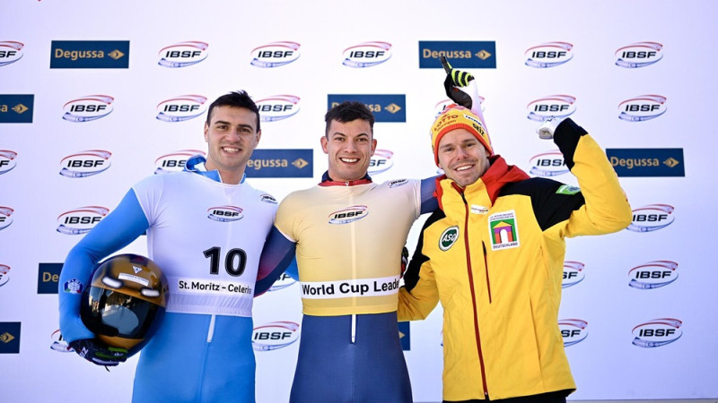 Pasaules čempions skeletonā pārliecinoši uzvar pārceltajā posmā Sanktmoricā