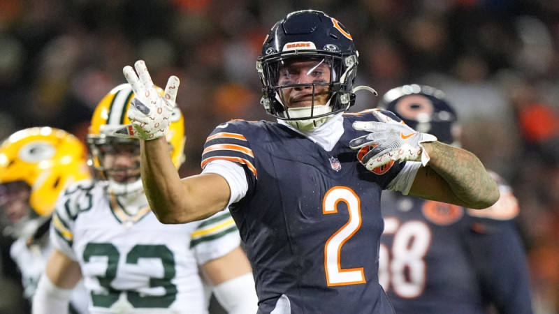 "Bears" izsaiņo pretinieku spērēja doto dāvanu un iekļūst otrajā kārtā