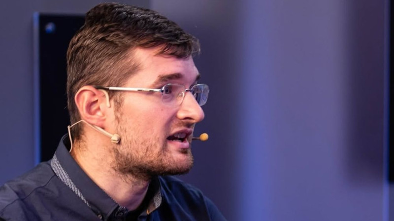 Par cīņu sporta gada žurnālistu atzīts Sportacentrs.com apskatnieks Rolands Eliņš