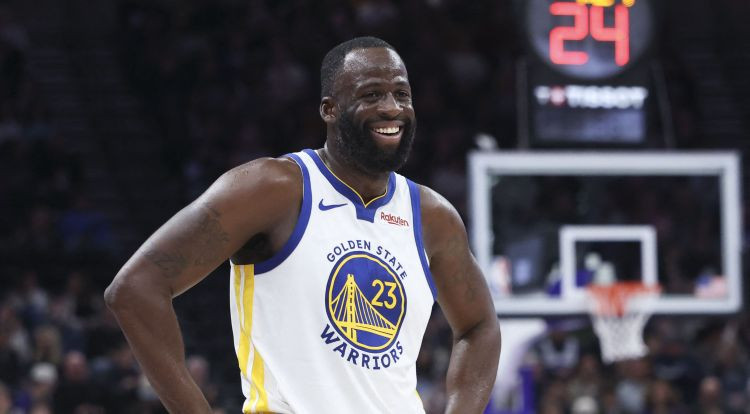 Medijs: "Warriors" paturēs Grīnu un iespēlēs kopā ar Porziņģi