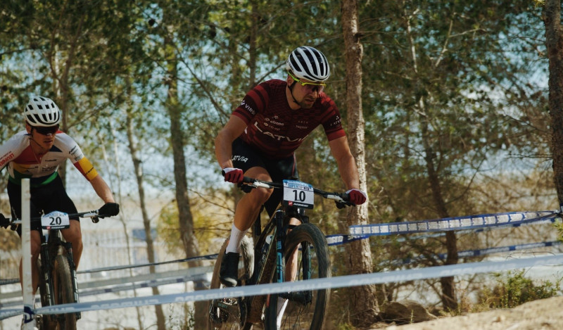 Blūms sezonu sāk ar 12. vietu UCI kategorijas sacensībās Spānijā