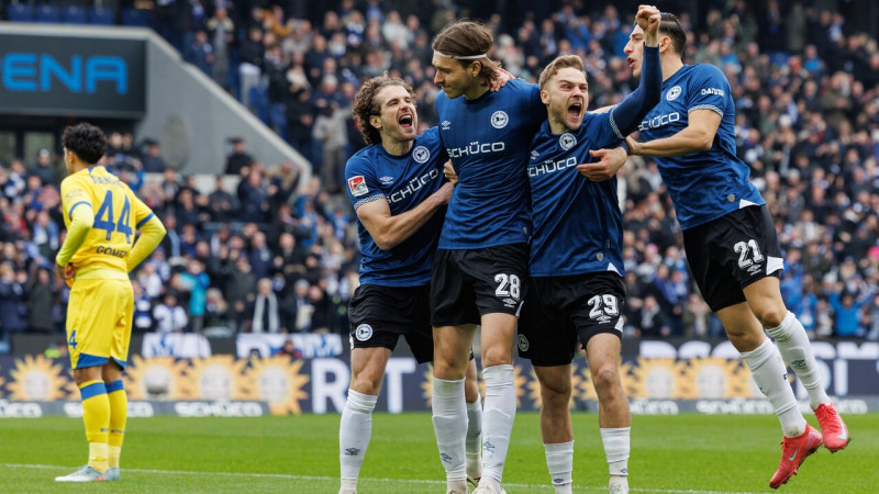 Uldriķis iesit pirmajā minūtē un pēc tam gūst arī uzvaras vārtus