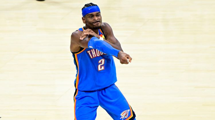 Starptautisko spēlētāju dominance turpinās: NBA pirmajā pieciniekā tikai viens amerikānis