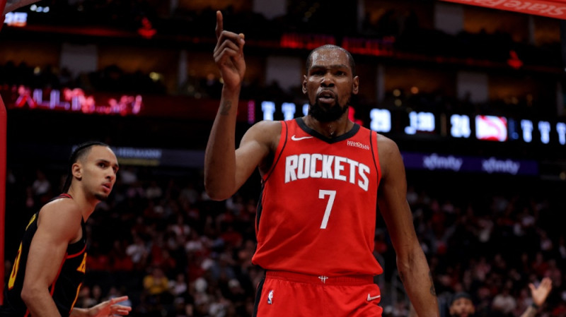 Durentam vajadzīgi vēl 26 punkti, lai apsteigtu Maiklu Džordanu