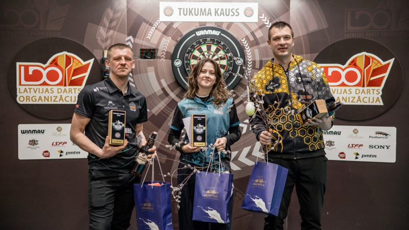 Latvijas čempioni Razma un Roga uzvar "Tukuma kausā" Latvijas Darts virslīgā šautriņu mešanā
