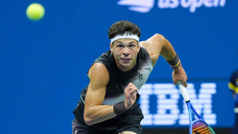 Šeltons pirmoreiz sasniedz "Grand Slam" finālu